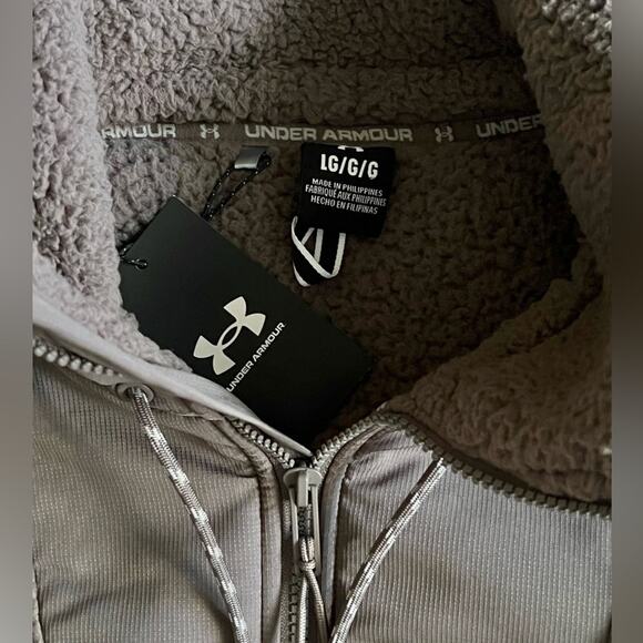 NWT Under Armour Cozy Sporty Legacy Sherpa Full Zip Gray Jacket Size Large - Picture 8 of 8